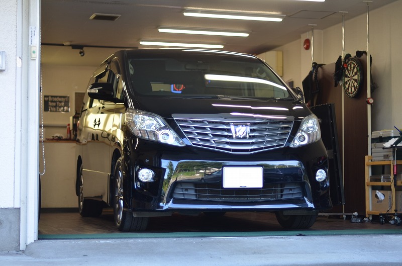 車のエクボは・・・可愛くない( ｀ー´)ノ