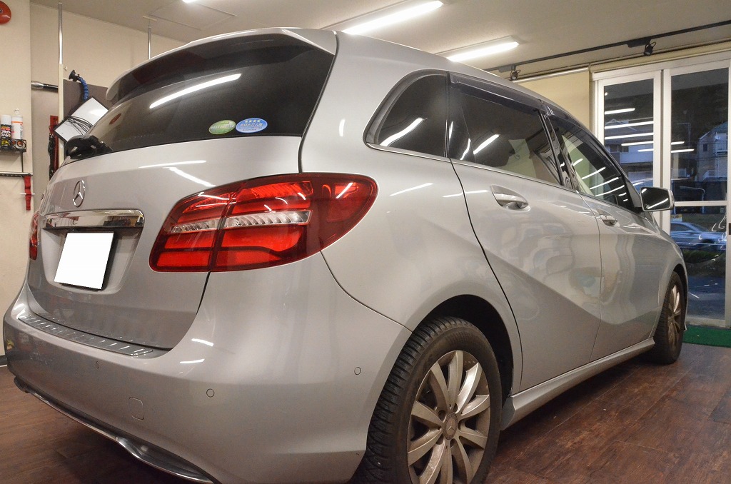 リヤ故の！？縁の折れ線は・・・消えません( ;∀;)